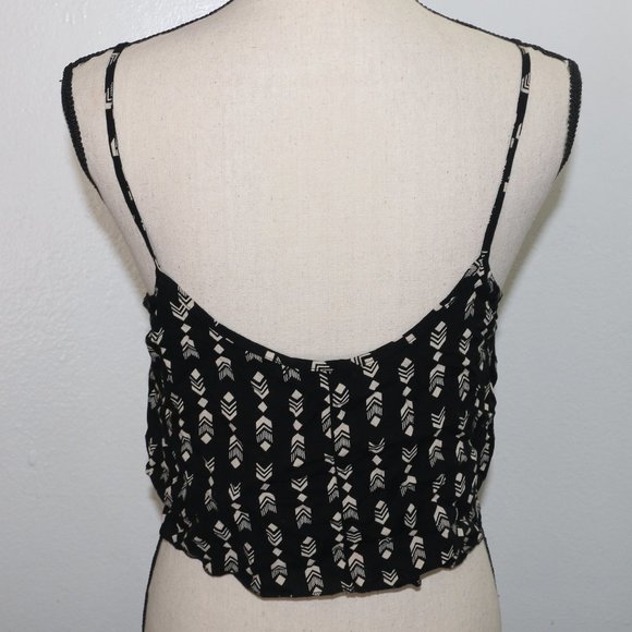 Forever 21 Black and White Arrow Print Crop Spaghetti Strap Tank Top - Picture 2 of 5